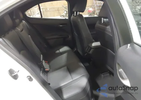 2020 Lexus Ux 200 z USA, uszkodzony, nr VIN JTHP3JBH1L2024054